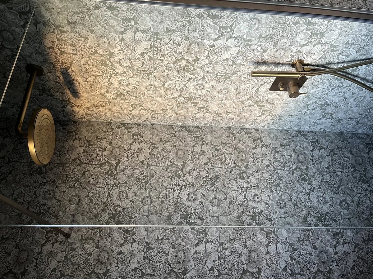 Panoramic Suite Green — image 7