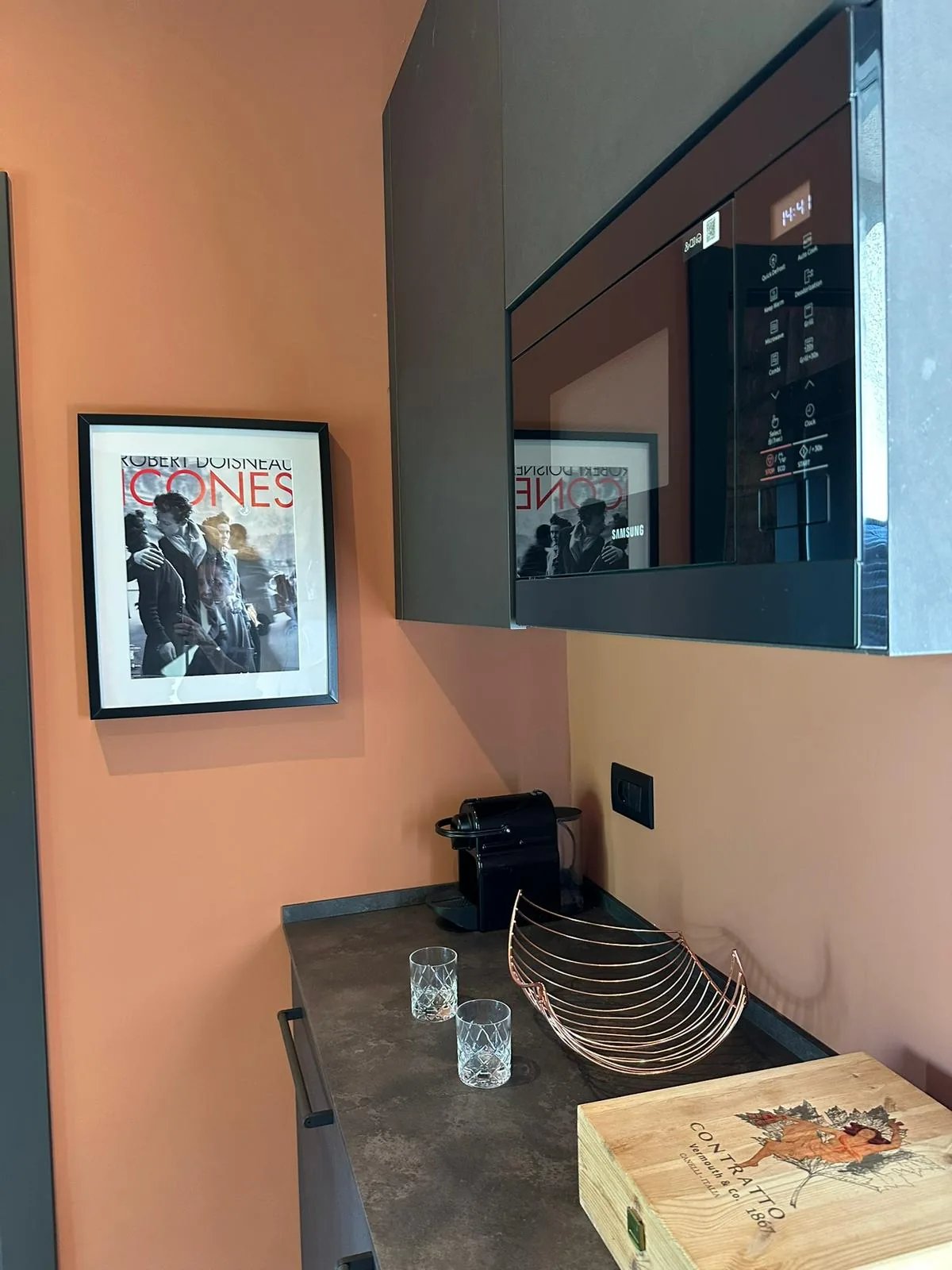Panoramic Suite Red — image 12