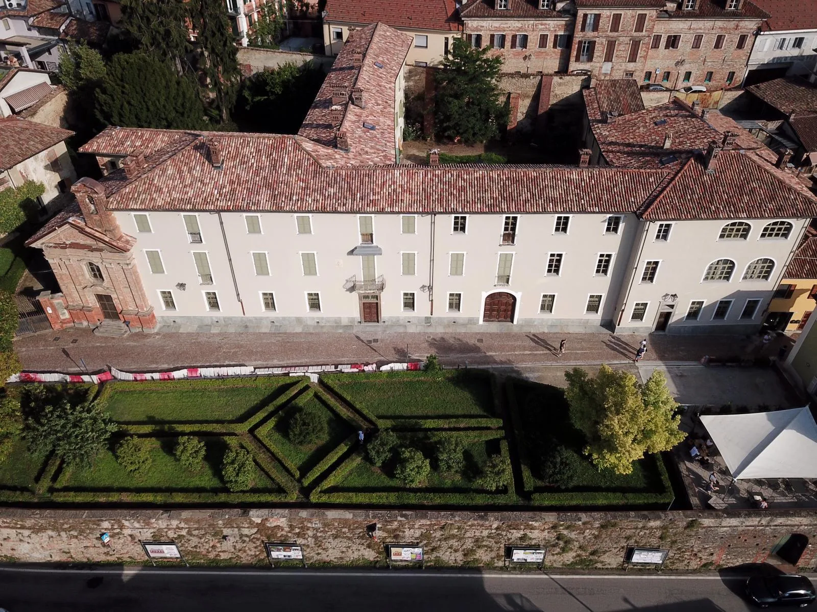 Palazzo Falletti — Edificio Storico, La Morra (CN), Piemonte